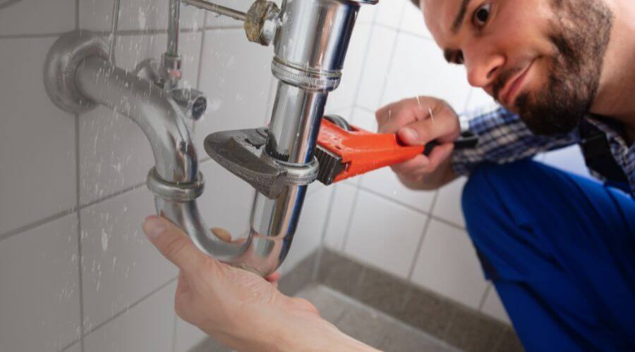 Professional clogged toilet repair services in Vanduser, MO